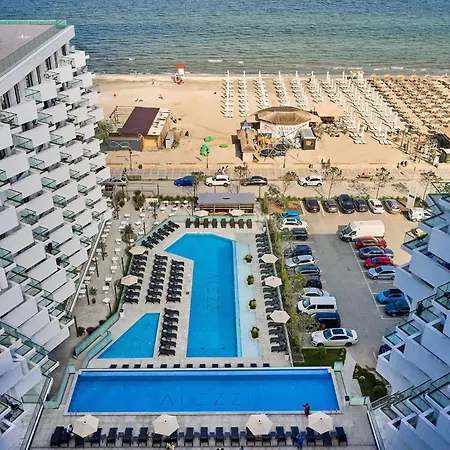 Sea Side In Infinity Pool * Mamaia