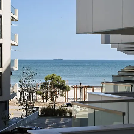 Sea Side In Infinity Pool Apartment *
