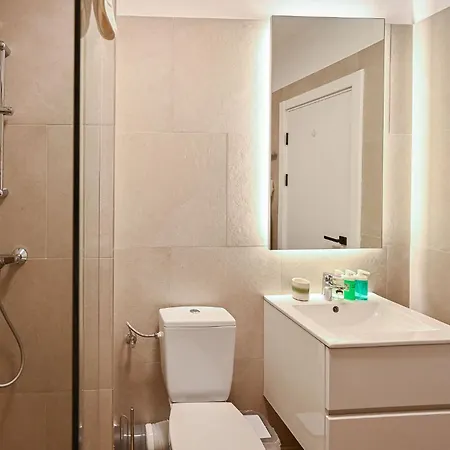 Sea Side In Infinity Pool شقة