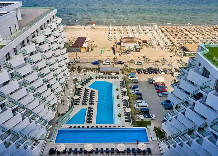 Sea Side In Infinity Pool * Mamaia