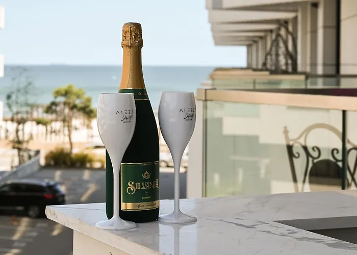 Sea Side In Infinity Pool Apartman *