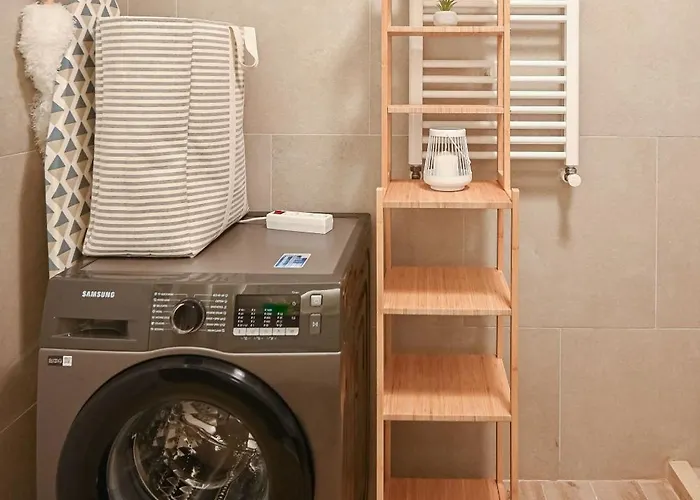 Sea Side In Infinity Pool *